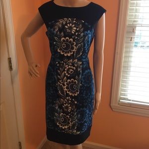 Maggy London sleeveless floral dress